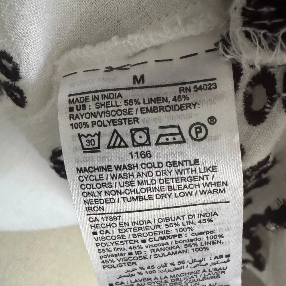 Old Navy cold shoulder embroidered linen ruffle top w/ cutwork white black Sz M - Picture 9 of 14